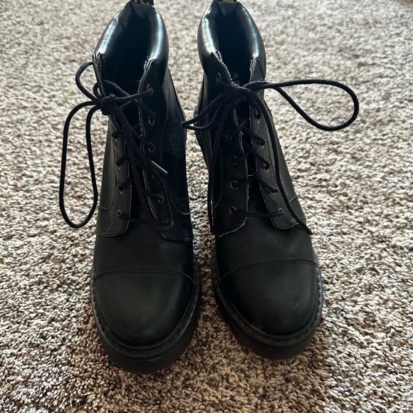 Dr Marten Jesy boot women black lace up US 7 - Picture 4 of 7